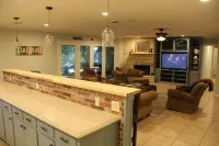 Lake & River Front! Huge-Fun Home:3300Sft-4Bath-Games,Kayaks,Canoe,View & Space! - 4 星級