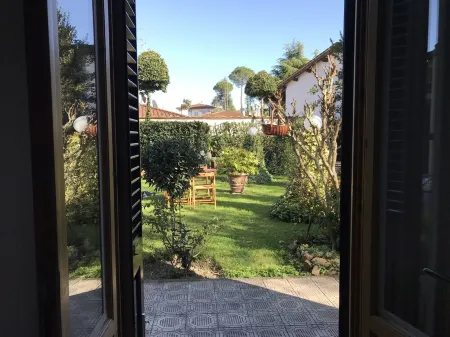 Casa Adriana inside a 14th century Villa with private garden next to Florence