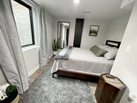 Luxury-Modern Suite /Cozy CO Vibes /Private Yard Отели рядом с достопримечательностью «Парк штата Черри Крик»