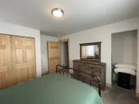 Yellowstone Retreat Rentals U1: two blocks from Yellowstone!