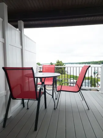 Downtown Lake View Condo -Unit 3