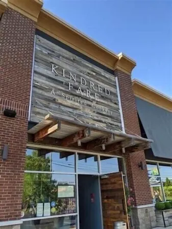 Spacious ‘GEM’ of the city Отели в г. Женева