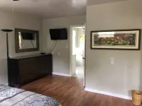 Located in the heart of Downtown Saugatuck