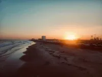 Makin’ Waves - 2 Bdrm Cottage - close to beach