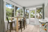 Classic Seagrove Cottage One Block from 30A Beach Access