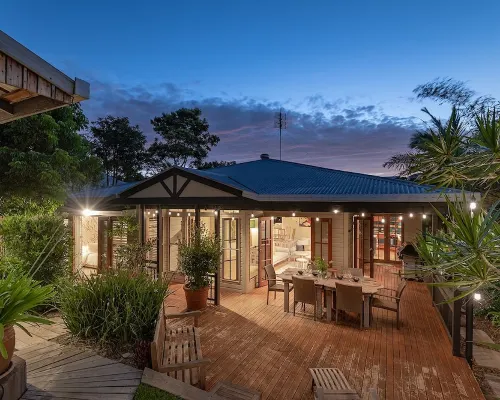 "Summer Salt Sunshine + Pets & HEATED POOL 150m to the beach! Hotels in Sunshine Beach