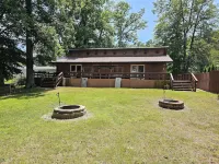 Lake Themed Cabin - Direct Water Access - Free Kayaks Hotels in Daviess County