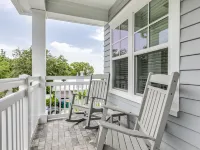 2 Min Walk to Downtown/King Bed /Golf Cart Rental/Pet Friendly! Hotels in Mount Dora