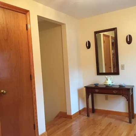 Cozy 2-Bedroom Apartment Just 6 Minutes Drive to Cape Cod Beaches