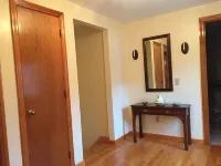 Cozy 2-Bedroom Apartment Just 6 Minutes Drive to Cape Cod Beaches
