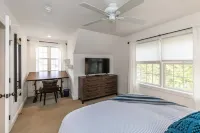 Visit this Beautiful Lakehouse on Skaneateles Lake!!