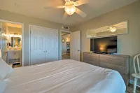 Bright and Beachy Oceanfront Condo - Linens included!