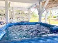 Cozy Kitty Hawk Cottage with Hot Tub, Fire pit and Ocean View