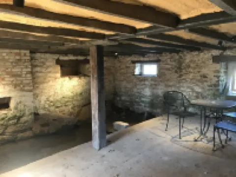 SPRINGHOUSE  1803 - UNIQUE HISTORIC HOME