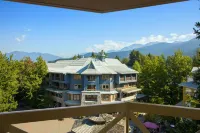 Delta Hotels Whistler Village Suites - pemandangan pegunungan