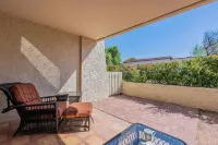Monthly Discounts-Cold A/C-Entertainment Dist-Huge Heated Pool & Spa-Patio-Roomy