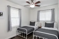 Central Location- Updated 3 Bed 2 Bath Hotels in Xenia