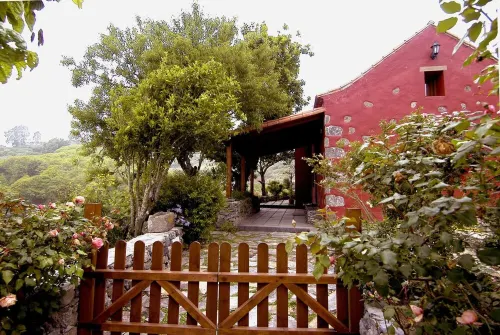 El Roble rural holiday home