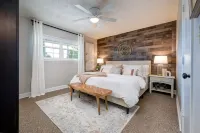 Walk to Nights of Lights- Lovely 2 Bedroom-1 Bath Excellent location. - chambre d’hôtes