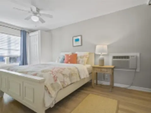 Charming beach home, complete with pool & cozy guest house! Hotels in Clinton