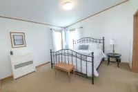 Three bedroom home on a large lot with a lake view