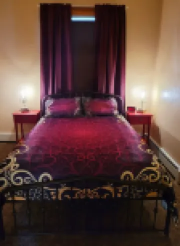 STAY AT THE JORDAN HOUSE IN THE  ❤️ OF DEADWOOD!  PERFECT FOR COUPLES! โรงแรมใน