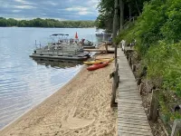 Lake Side Guest House with Hot Tub Hotels in Newaygo County