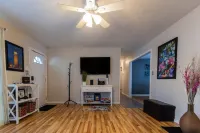 All Things Marion-Pet Friendly-Fenced Yard