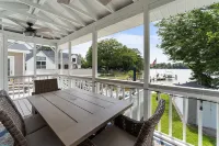 *CLEANING FEE WAIVED on 5+ Night Stay!*  Hot Tub, Dock, Fire Pit Beach/Pool