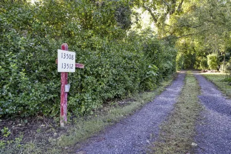 Adorable two-bedroom retreat close to Easton, Denton, Centreville