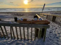 5 STAR AMAZING😙 Private home just for you. Comfy, Cozy, Clean. Steps to beach. ブリゲンティーンのホテル