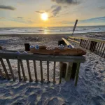 5 STAR AMAZING😙 Private home just for you. Comfy, Cozy, Clean. Steps to beach.