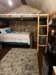 1 Bedroom Hill Country Cabin