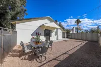 Casa flower centrally located - Bungalows