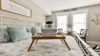 Cozy King Suite, POOL/GRILL/outdoor shower, coffee bar, mini fridge, microwave