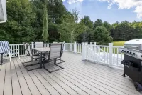 NEW! One-of-a-kind The Butterfly Estate Sleeps 24+ Close to LG & Gore! Hotels in Warrensburg