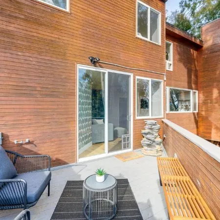 Stunning Del Mar Home w/ Deck - 1 Mile to Beach