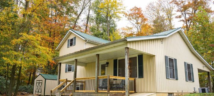 Spacious Cottage in Ohio Amish Country Hotels in Wayne County