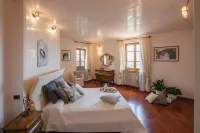 Corte della Luna, elegant villa with swimming pool surrounded by a suggestive olive grove - 4성급