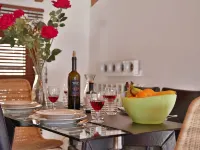 Lovely house close to the lake with panoramic lake and mountain views Hotels in San Siro