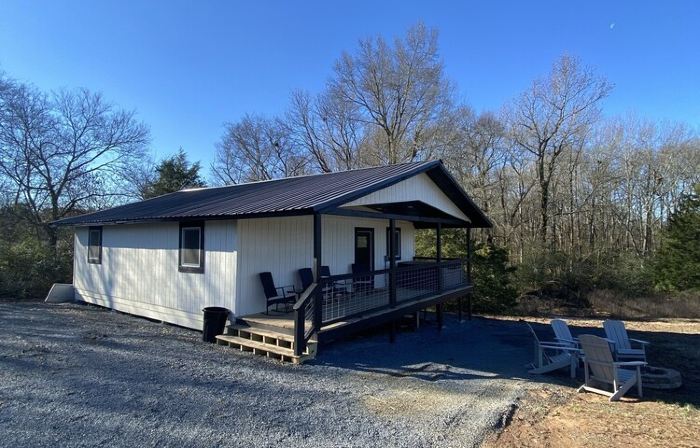 Hot Tub Mountainside 2-Br Cabin Near Mena