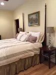 Location, Beauty & Free Parking On Capitol Hill! Hotels in Capitol Hill