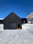 Modern Home in mountain setting within walking/biking distance to town Hotels near Kebler Pass