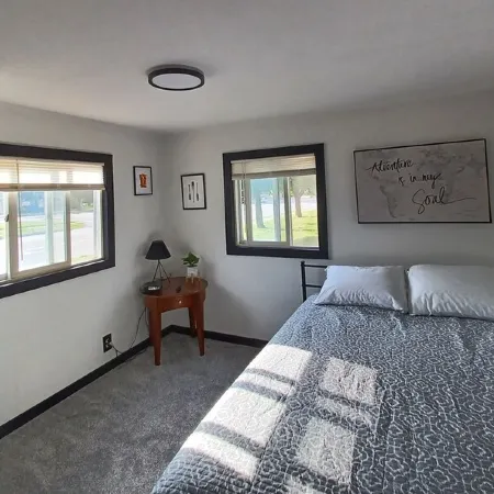 Cozy newly renovated home minutes from Sebewaing Harbor Marina to access bay.