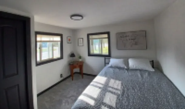 Cozy newly renovated home minutes from Sebewaing Harbor Marina to access bay.