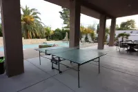 Family Friendly 3600 Sq Ft 5 Bedrooms 4 Bathrooms 3 Miles To Strip - プライペートプール