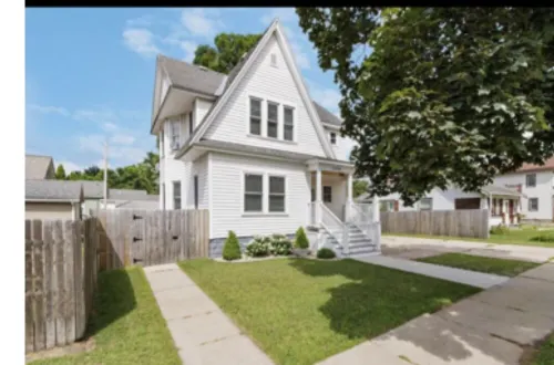 Vintage Home in Portage, WI