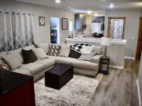 Family-Friendly 3BR Home near River & Bike Path! Close to downtown. ケロッグのホテル