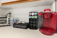 Mount Snow Condo: 4 min Walk to Sundance Lift (High Speed - 6 Seat)