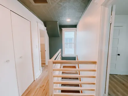 Downtown Marshall Home - Walk to Shops & Restaurants - Long Stays Welcome Отели в г. Маршалл